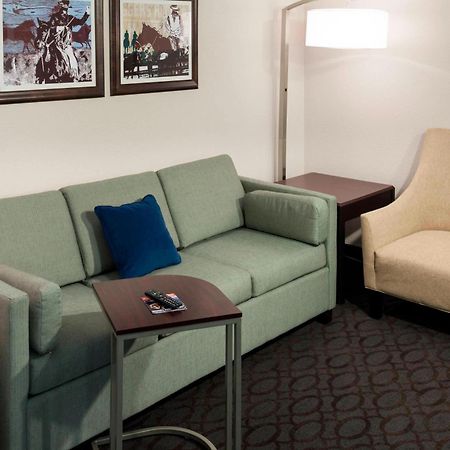 Springhill Suites By Marriott Dallas Downtown / West End Екстер'єр фото