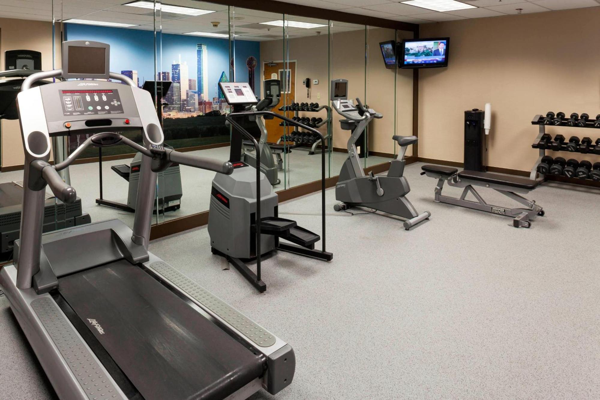 Springhill Suites By Marriott Dallas Downtown / West End Екстер'єр фото