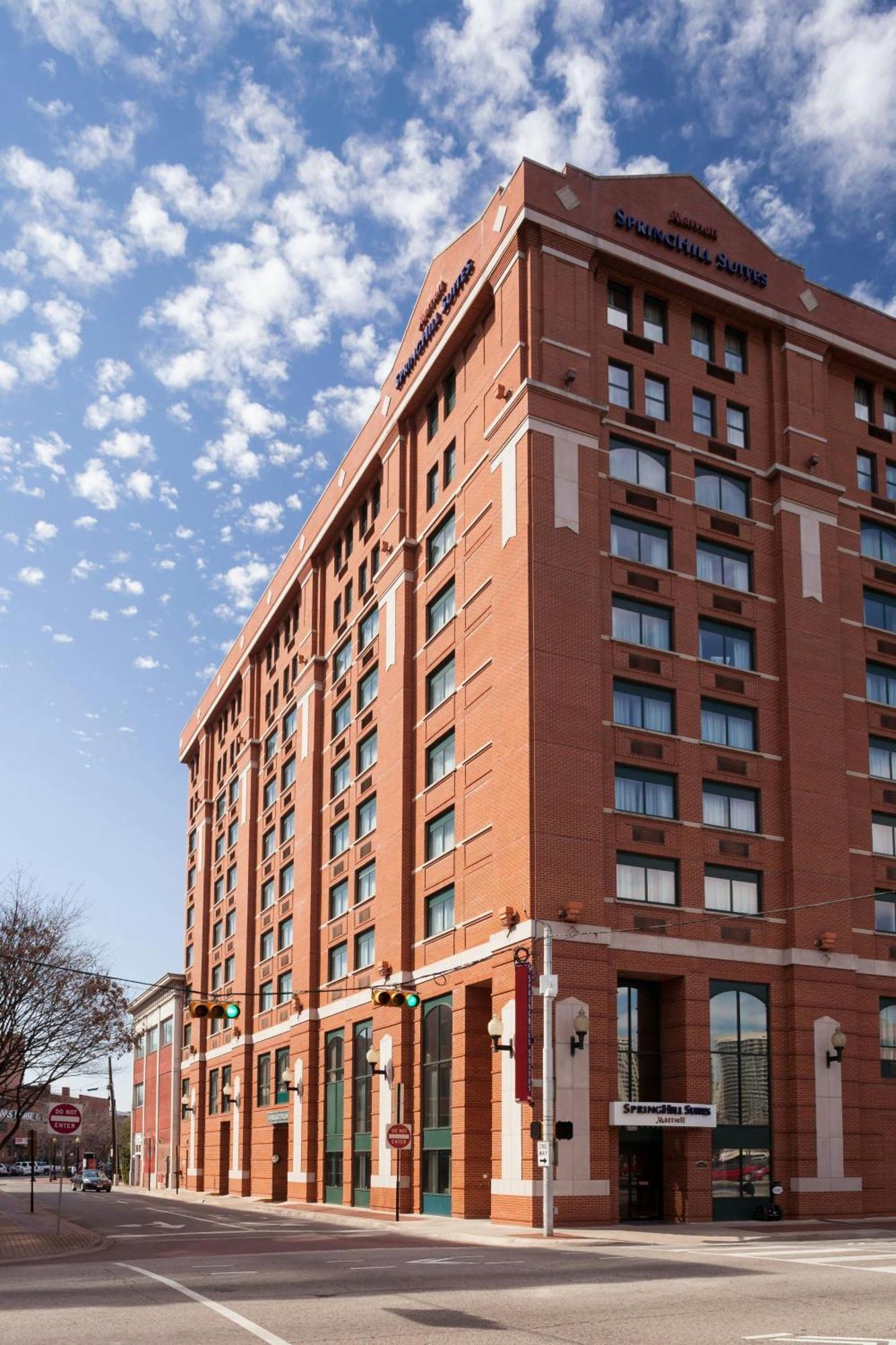 Springhill Suites By Marriott Dallas Downtown / West End Екстер'єр фото